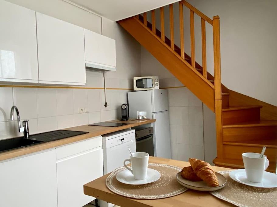 Le Cosy Troyen Secteur Calme 4 Personnes Parking Prive Apartamento Troyes Exterior foto